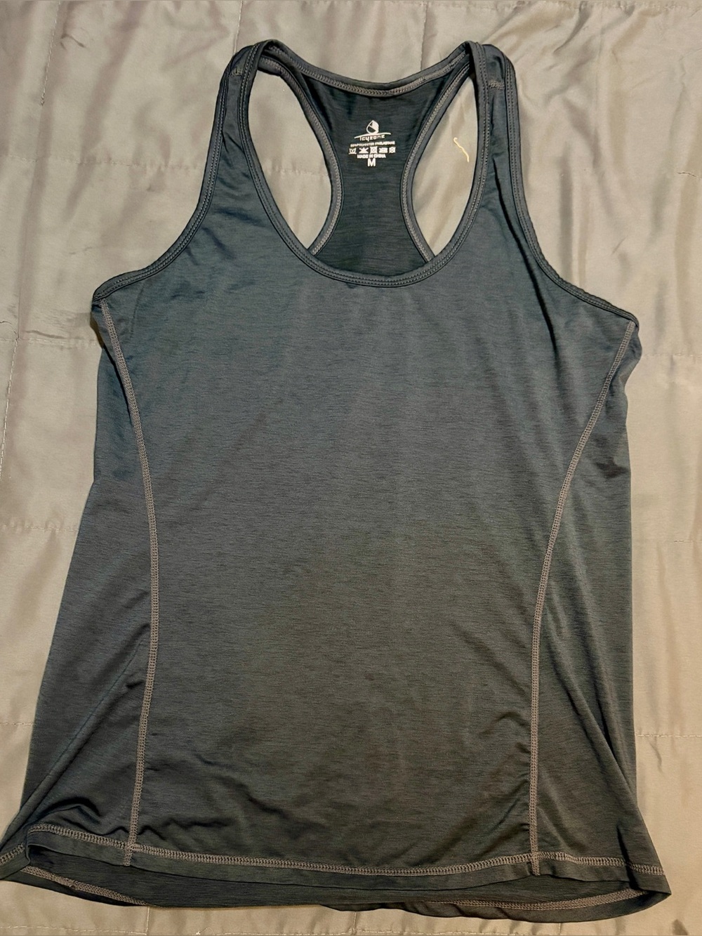 ICY ZONE Racerback tank - size medium